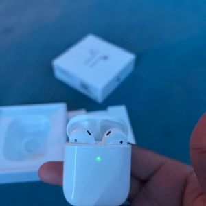 Apple airpods 2nd generation